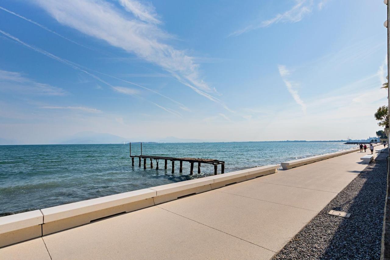 Residenza Miralago By Wonderful Italy Desenzano del Garda Exterior foto